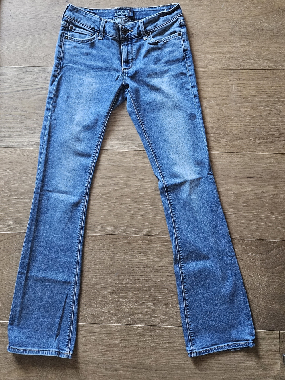 Lucky Brand Lolita Bootcut Jeans 2/26 - Slight Stretch